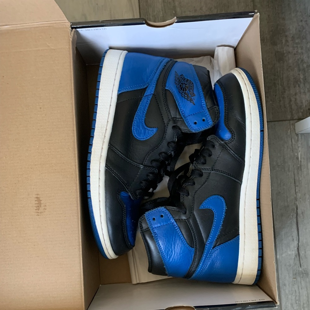 Jordan 1 royal